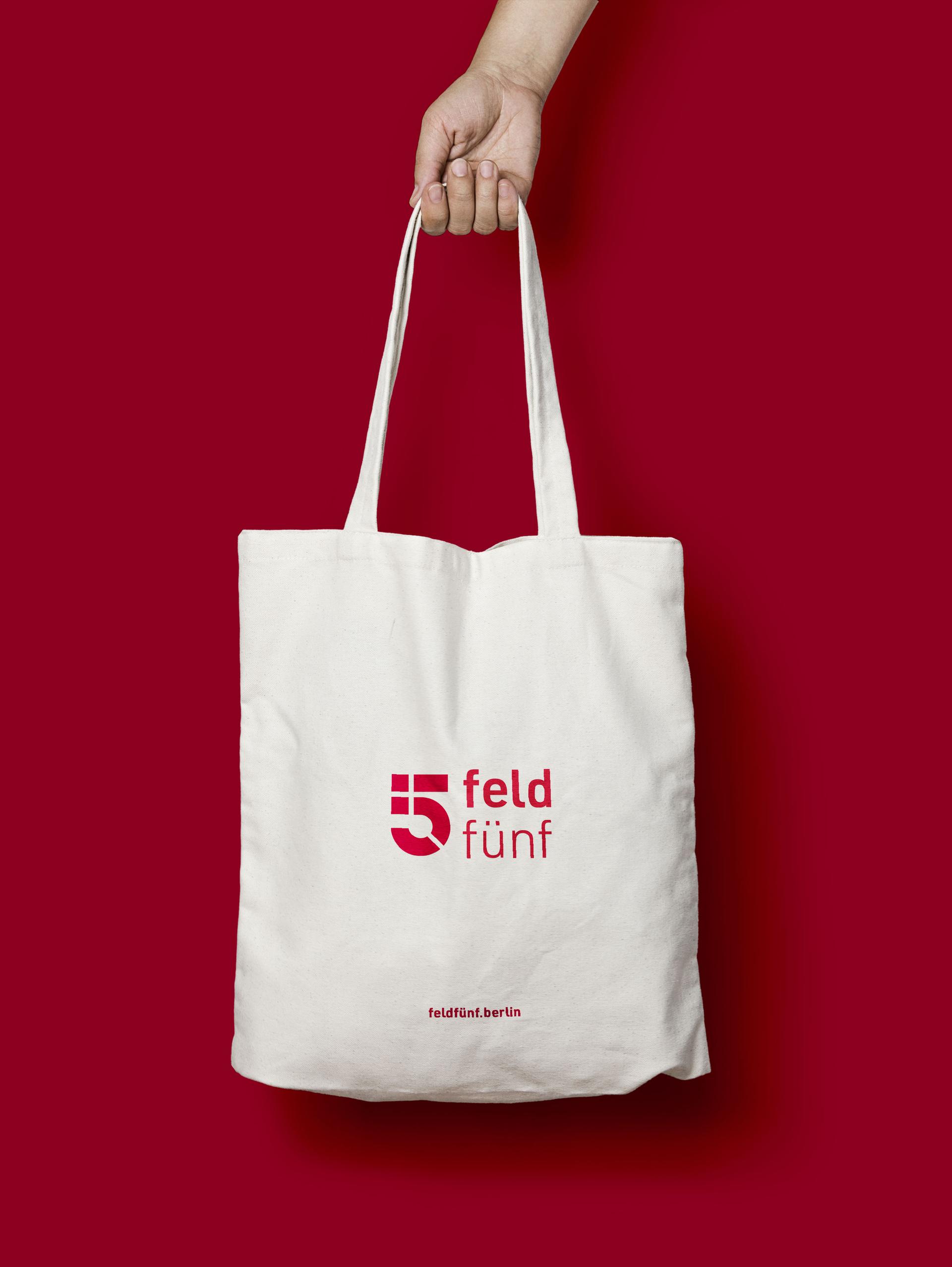 The display image of the appearance of Feldfuenf - From Chiara Wolf
